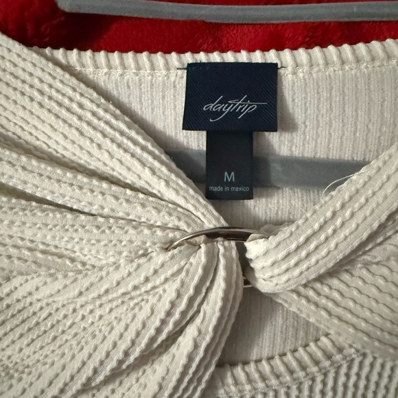 Daytrip Cream Textured Women's Blouse - Picture 4 of 8